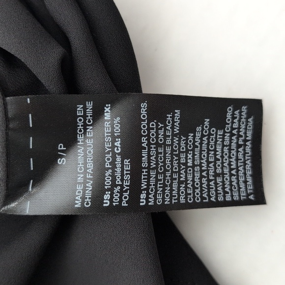 White House Black Market Floral V-Neck Blouse Dolman, Blue, Black, and Yellow - Picture 4 of 4